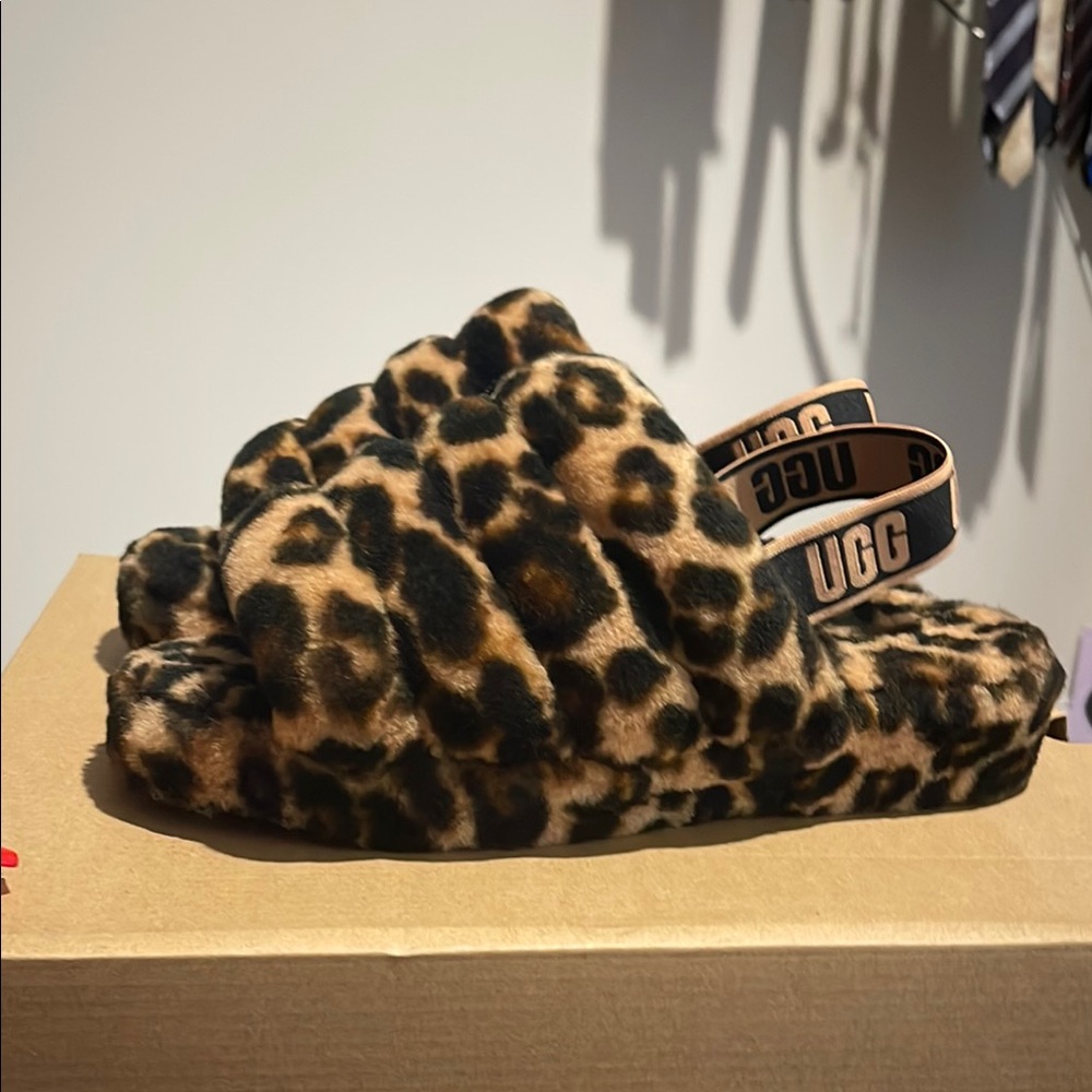 UGG Leopard Print Fluffy Slippers